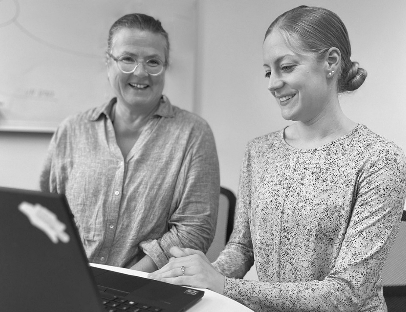 Anne Herms and Susanne Hölzemann on the daily life in the SCIoI Finance and HR department